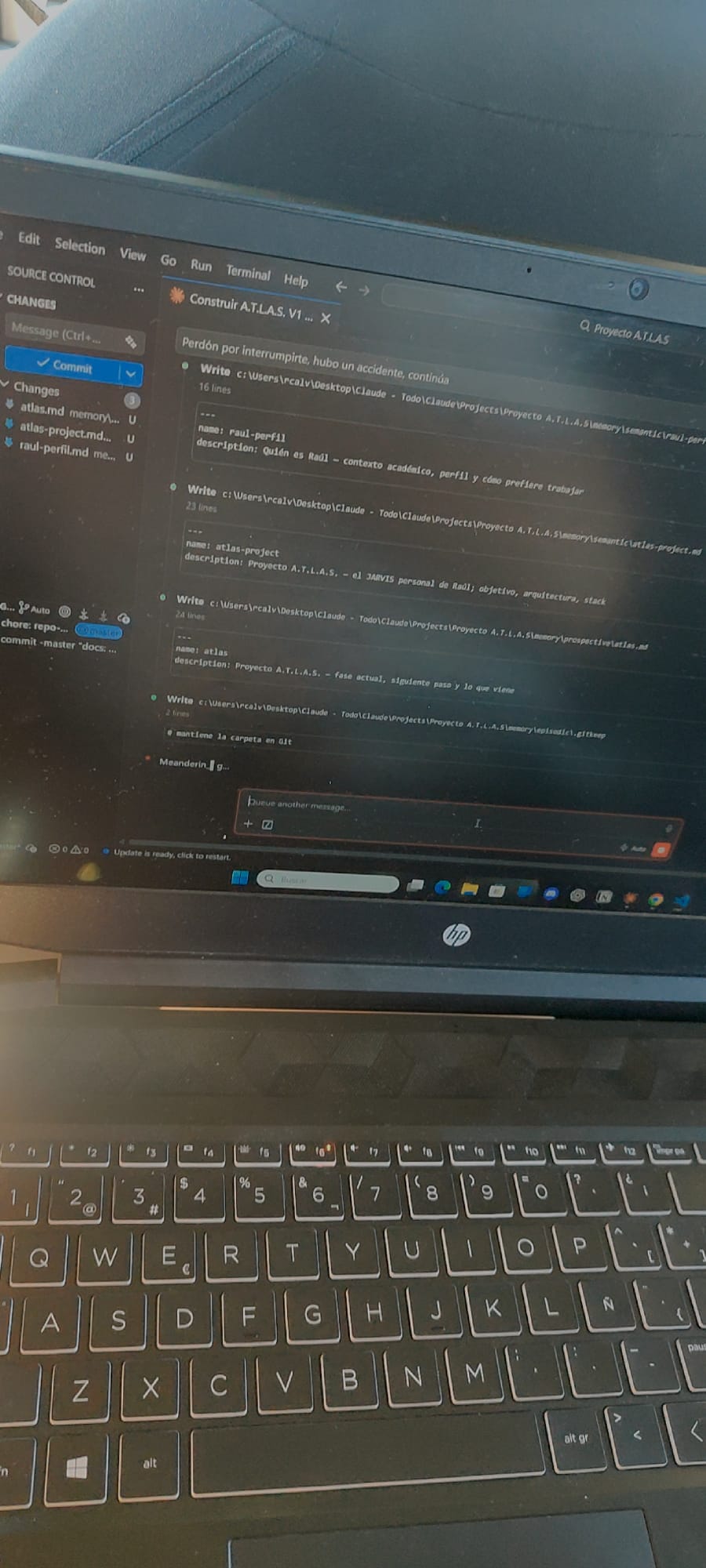 A.T.L.A.S. design + V1. Le damos un poquete al brainstorm de features que aún no se me habían ocurrido que estarían bien…